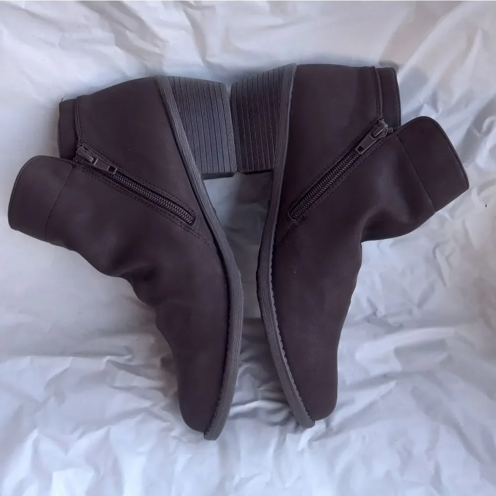 Easy Street Women's Gusto Comfort Bootie Ankle Boot Brown Mate 9M US